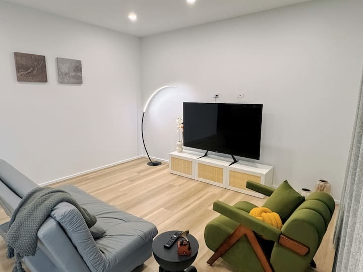 Modern 3b2b House @Smithfield - B - Gawler