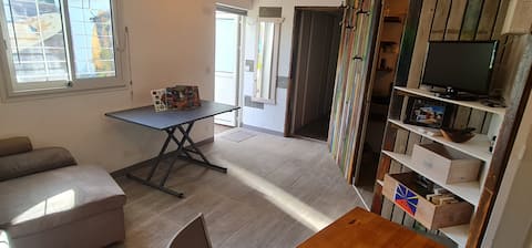 Successful Airbnb property: Cozy Nest Apartment close to the Sea in Réunion