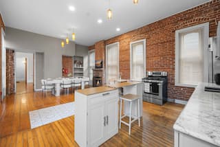 Allentown Walk | WFH Setup | Free Parking | Patio, photo 8 of 53