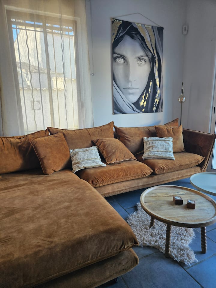 Maison & Jacuzzi, Parking Gratuit, Remparts à Pied - La Grande-Motte