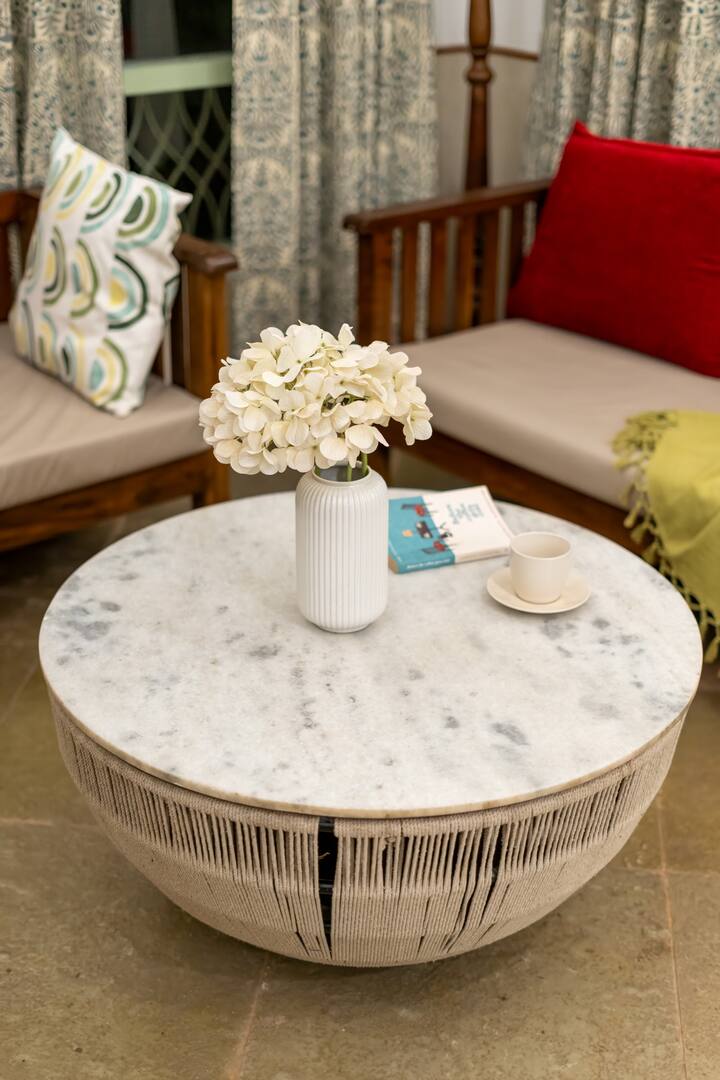 Living room image 6
