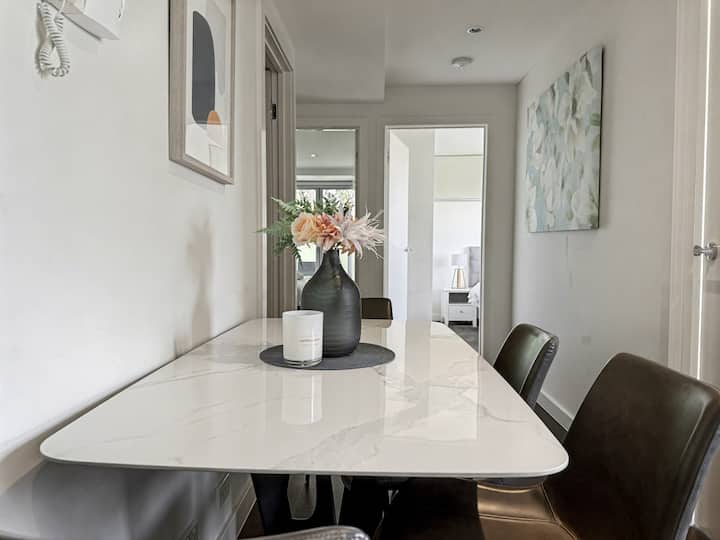 Prime 2br Stay Steps From Westfield Doncaster - Box Hill