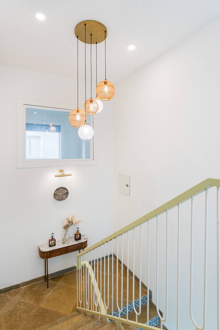 Living room image 5