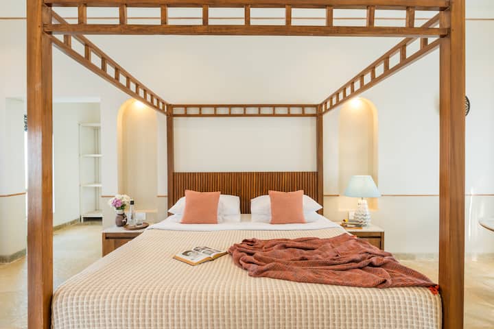 Bedroom 1 image 1