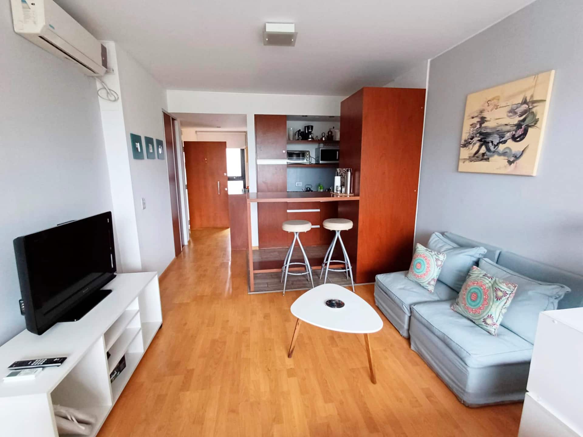 Kitnet com varanda e vista em Palermo Hollywood