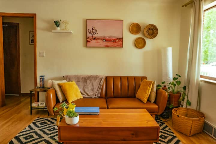 Room In Home Near University And Major Hospitals - Aurora, CO