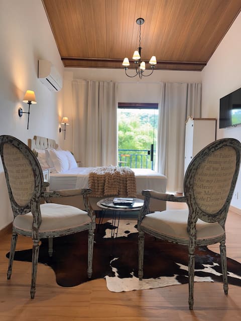 Top Airbnb: Chalet Pampa- @vilacachoeiradospapudos- 6km Inhotim em Brumadinho