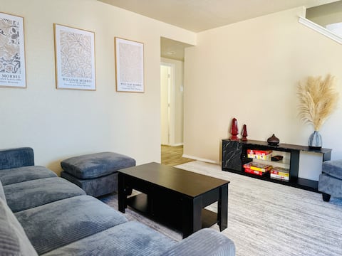 Successful Airbnb property: Skye in Meadow Village