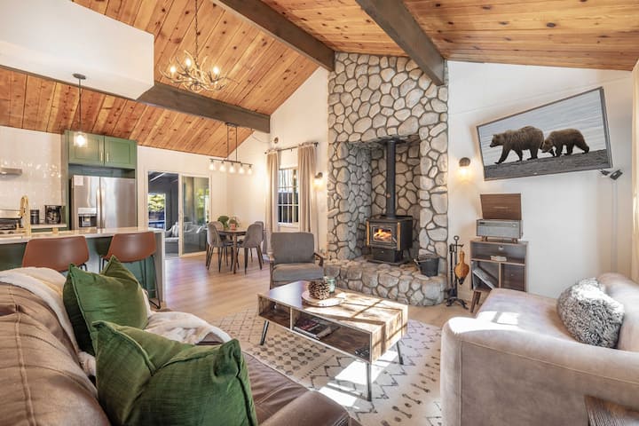 Shadow Ridge Chalet - Big Bear Lake, CA