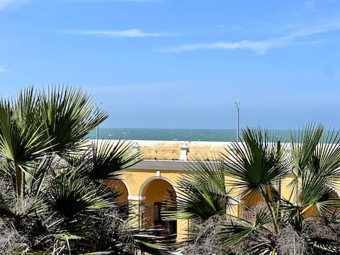 Exclusive Oceanview Design Loft in CTG Walled City