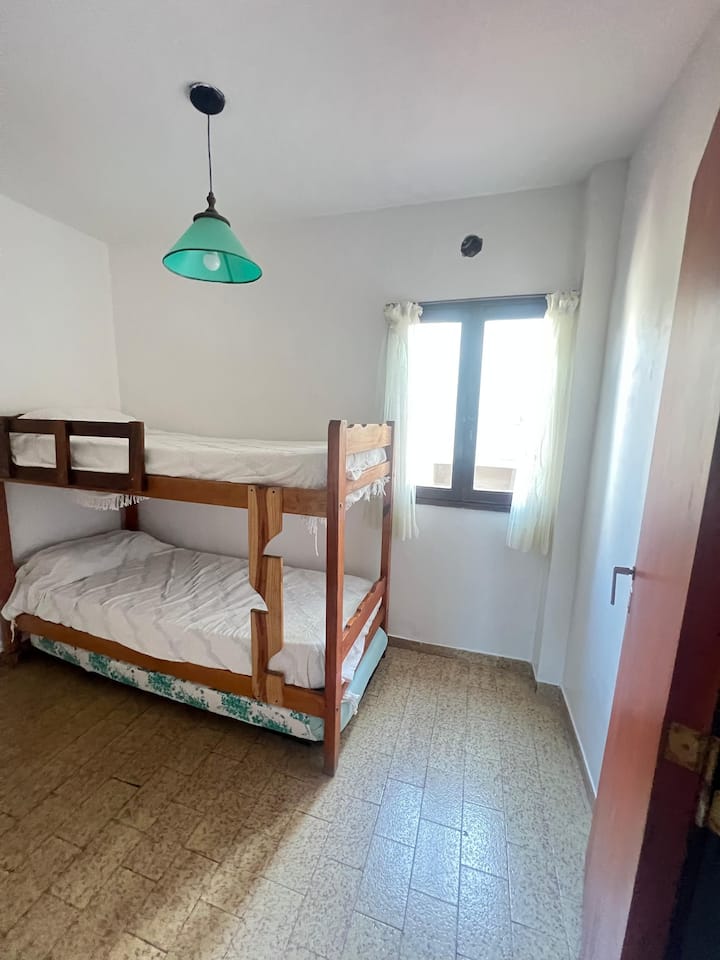 საძინებელი 1