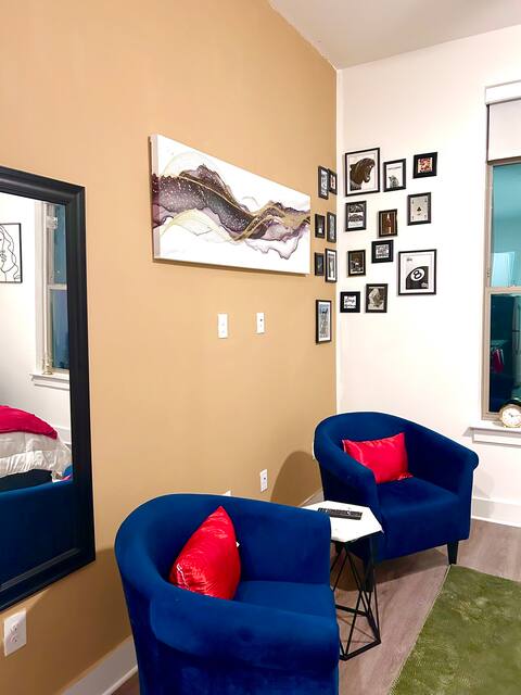 Top Airbnb: Noda Charlotte Art Luxury Studio in Sugaw Creek / Ritch Ave
