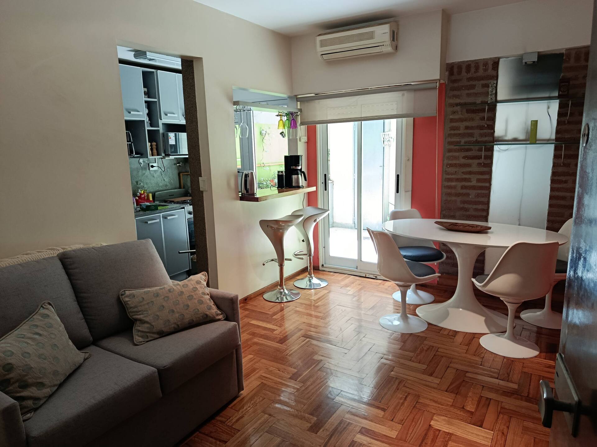 Coghlan, Charming apartment with patio. Pet-friendly