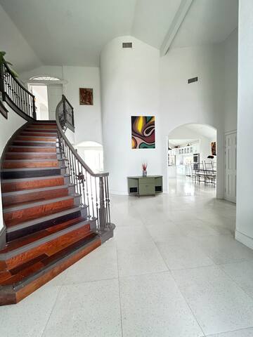 Casa La Paz gallery image 2