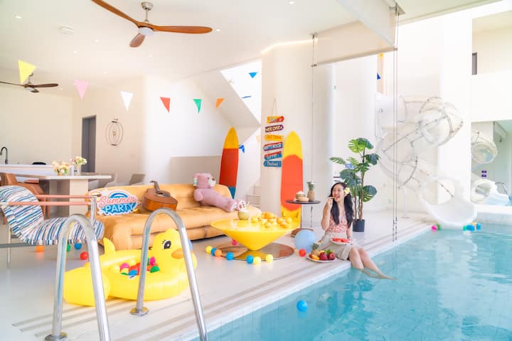 Thepprasit Market | Slide Pool | Ktv | Billiard - Pattaya