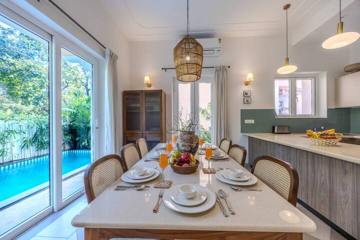 Dining area image 3
