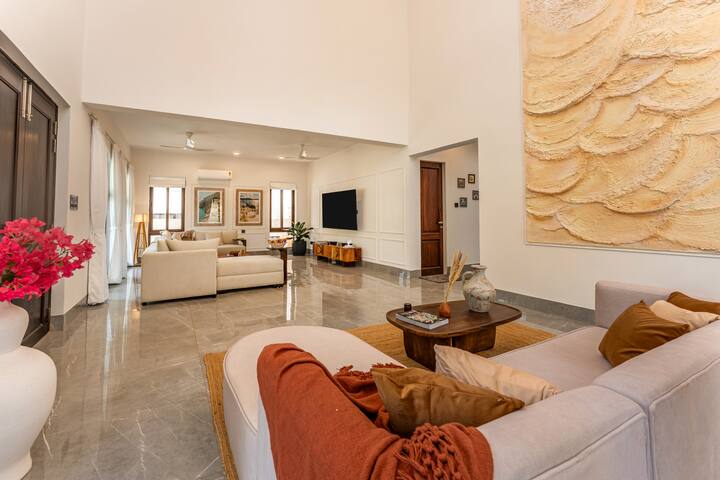 Living room image 1