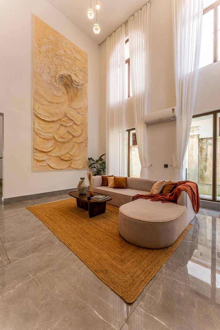 Living room image 3