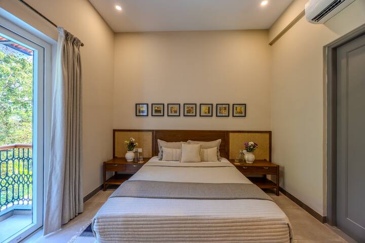 Bedroom 1 image 1