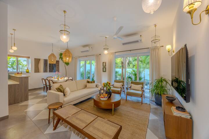 Living room image 2