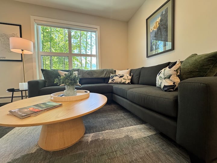 Fairway To Heaven - Downtown Condo - Khmr Views - Golden