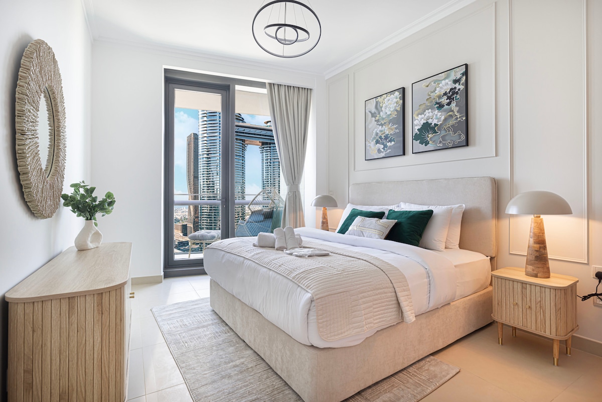 2 Bedroom Furnished Apartment with Sea View | Burj Vista 4