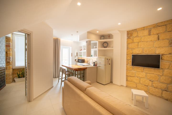 Daira 103 | Luxury Suite Sulle Mura Di Cefalù - Cefalù