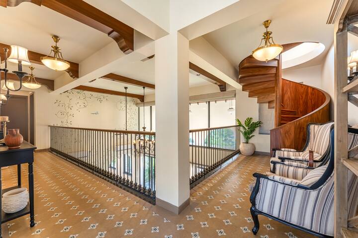 Living room image 9