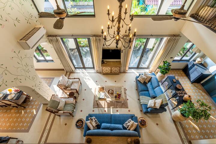 Living room image 3