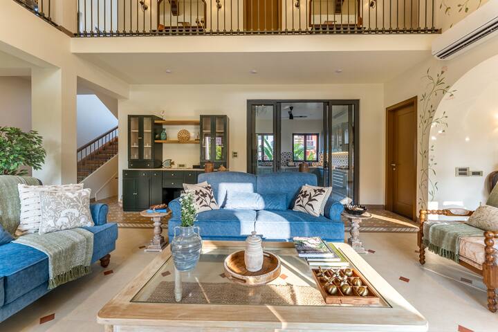 Living room image 3