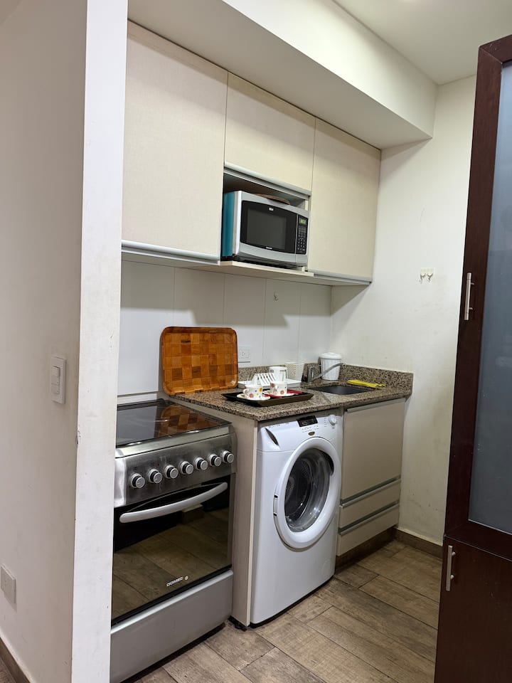 Kitnet com varanda em Recoleta