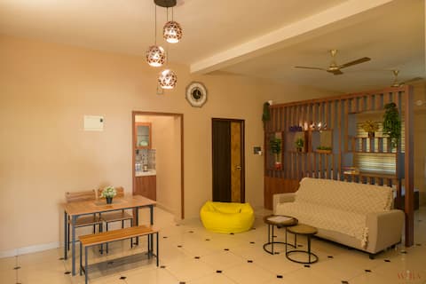 Avira - A cozy 1.5 bedroom flat • 5 mins to beach