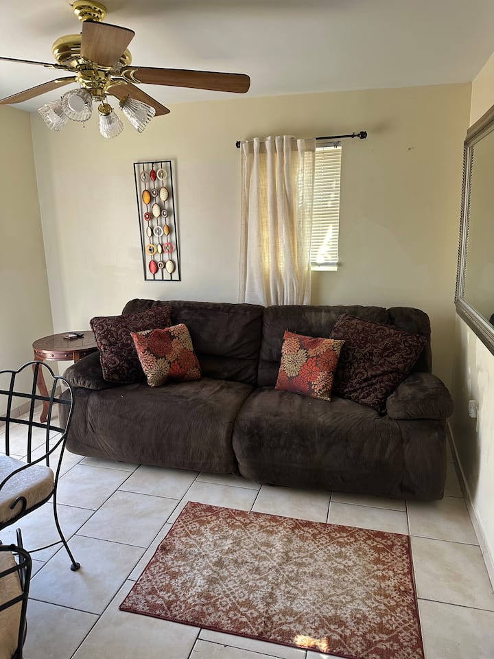 Cozy Home - El Paso, TX