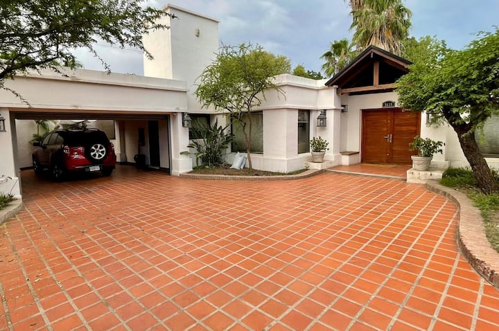 Casona Alicante - Córdoba, Argentina
