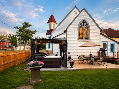Unique Church Stay! Hot tub, River, Town