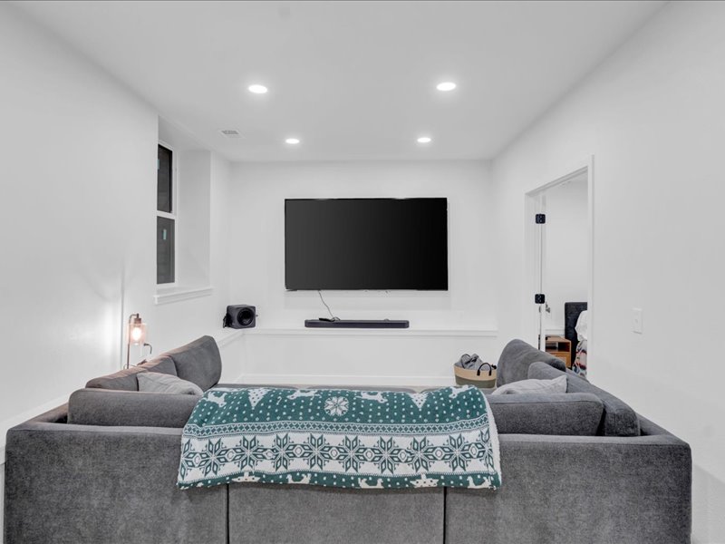 Top Airbnb: Charming West Highlands / Sloans Lake Basement Apt in Sloan Lake