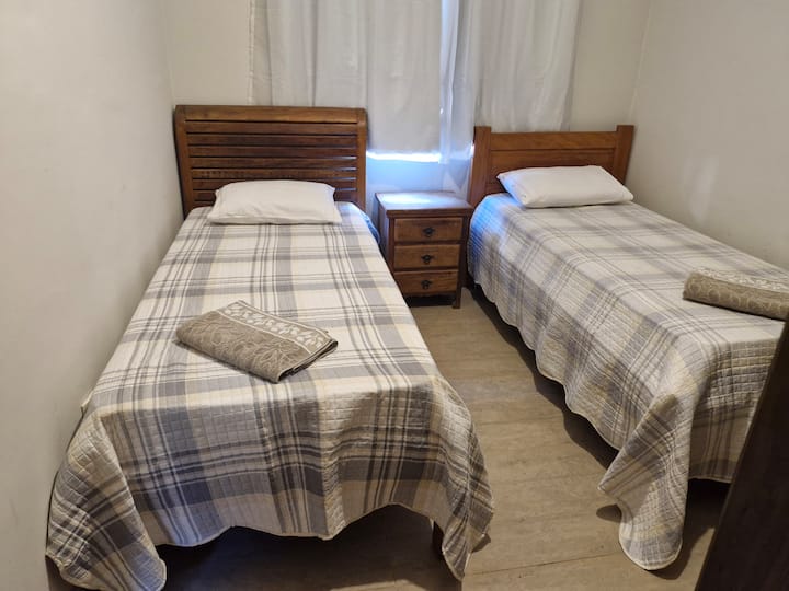 Dhomë gjumi 1