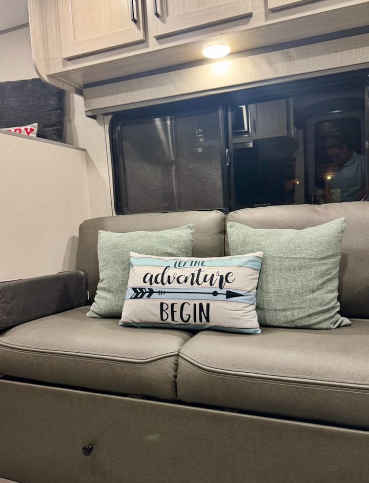Cozy Outdoor Rv Oasis - Homestead, FL