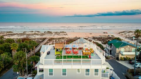 Massive Beach House • Theater • Pool • Roof Lounge