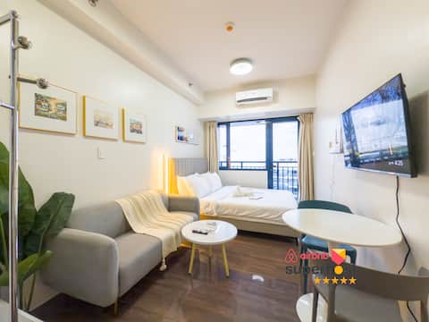 SkyLuxe Studio@SMDC Air| Skyline View | Makati CBD