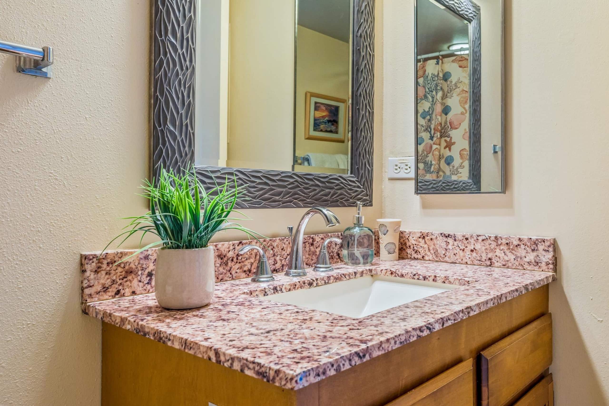 Magic Sands Beach, Central AC, Ocean View Condo - Photo 26