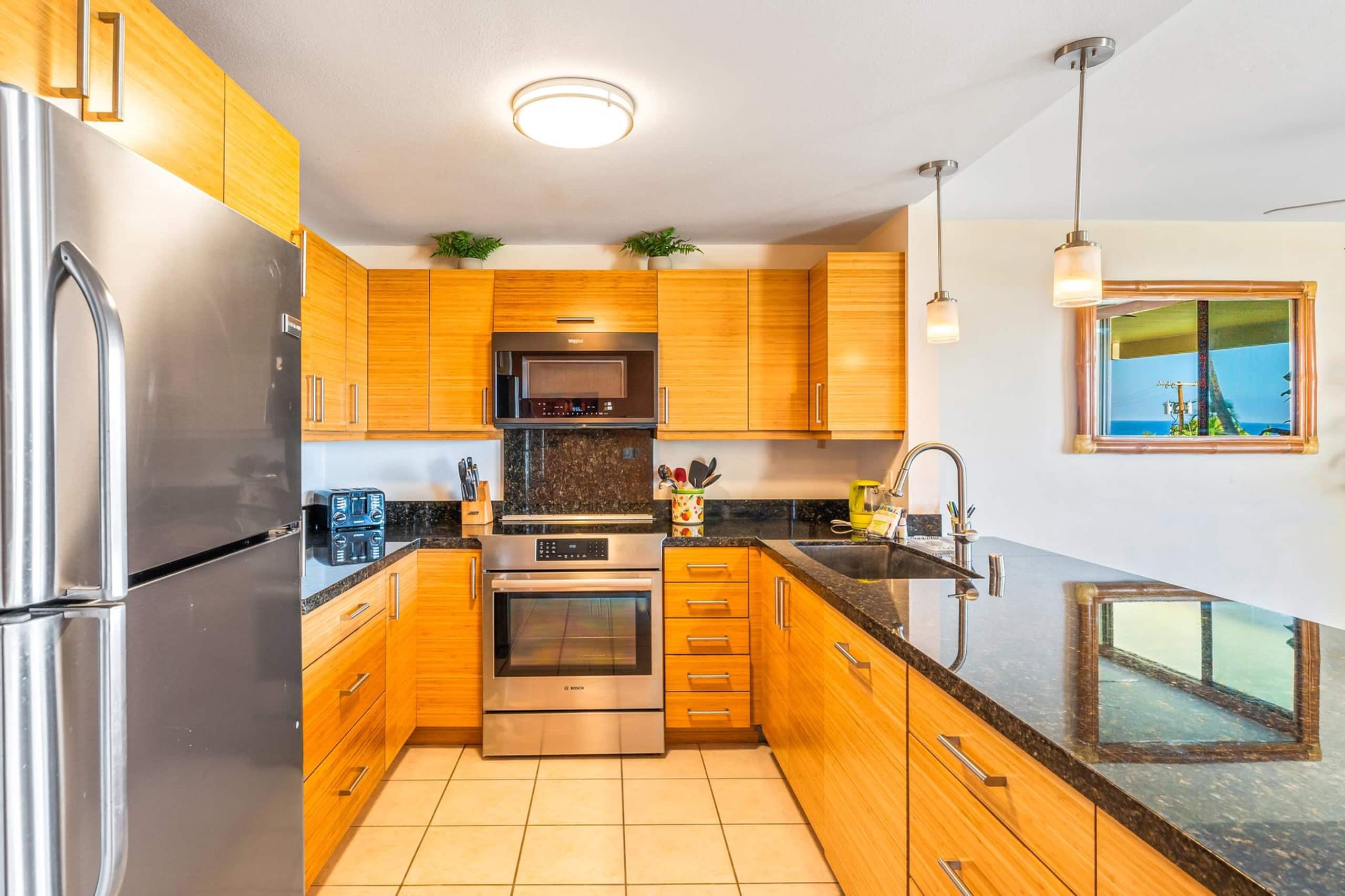 Magic Sands Beach, Central AC, Ocean View Condo - Photo 9