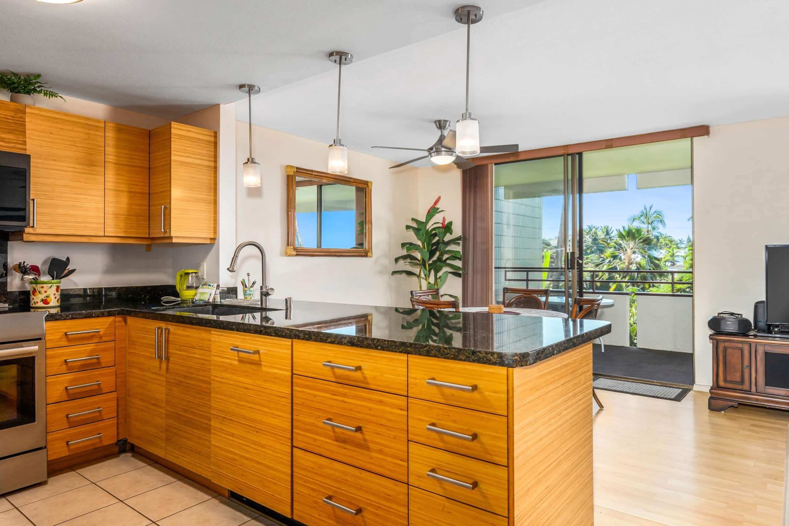 Magic Sands Beach, Central AC, Ocean View Condo - Photo 7