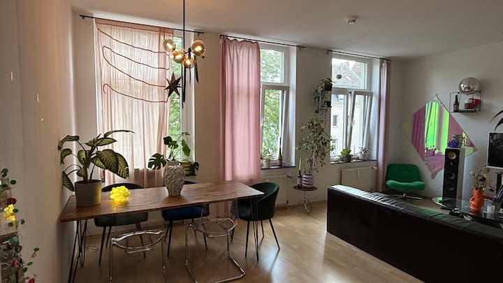 Helle Altbauwohnung Mit Charme Zentral In Köln - Colonia