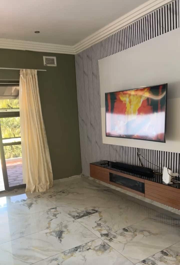 Private Pool Retreat In Quiet Neighborhood - Durban