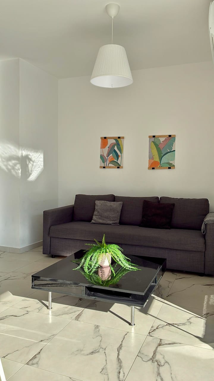 Sea Sky Mackenzie Residence - Cozy 1br Apartment - Zypern
