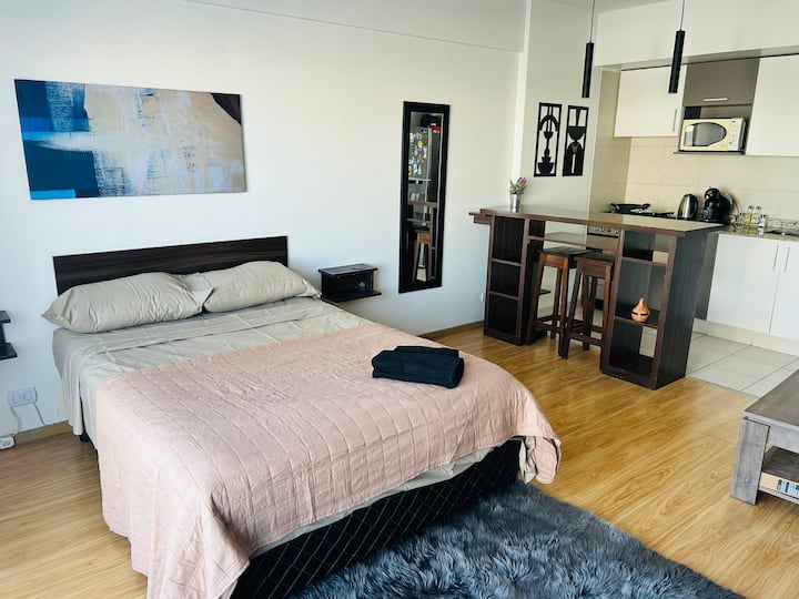 Квартира-студия с балконом в Colegiales