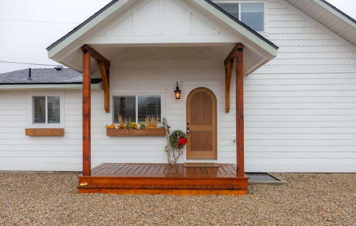4 Bedroom Home In Meridian With Hot Tub - Meridian, ID