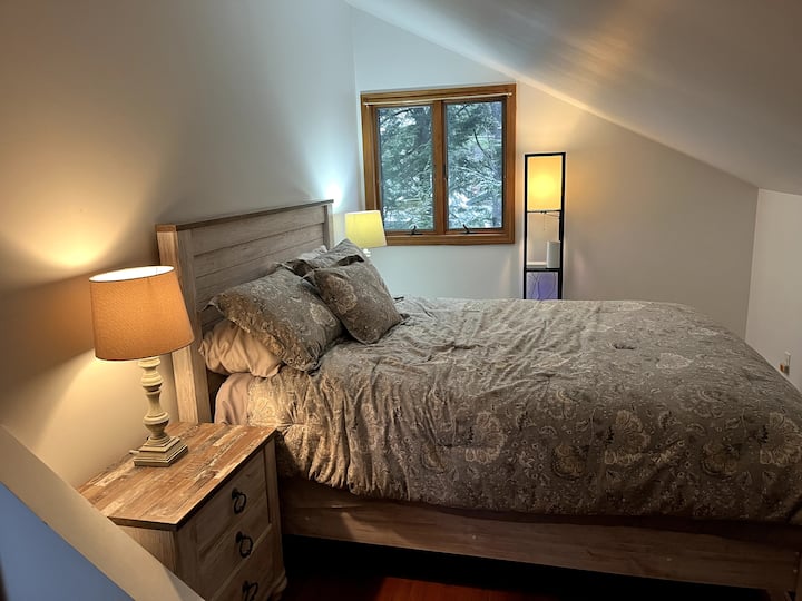 3号卧室-标准双人床