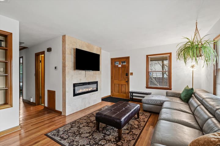Peaceful Retreat In Central Champaign - Champaign, IL